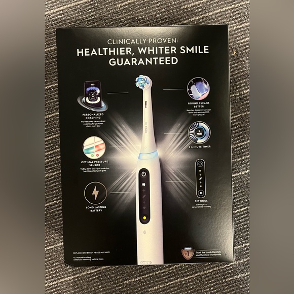 New in a box OralB iO 5 Brilliant Clean Electric Toothbrush. - Picture 5 of 6